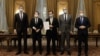 Dan Barna, președintele USR (stânga), premierul Florin Cîțu, Ludovic Orban, președintele PNL, Kelemen Hunor, președintele UDMR, Dacian Cioloș, președinte PLUS (dreapta) în momentul semnării acordul de colaborare guvernamentală, decembrie 2020, Palatul Parlamentului. 