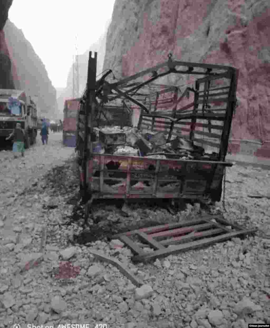 د شدیدې زلزلې له کبله د رامنځته شوي ویجاړي یوه صحنه