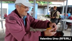 În piața din Ocnița