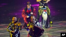 Juriul din România ar fi acordat 12 puncte Republicii Moldova (Zdob şi Zdub & Advahov Brothers - Trenulețul). Organizatorii au acordat, din partea juriului din România, 12 puncte Ucrainei și niciunul Republicii Moldova.