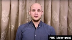 Uladzlen Losz belarusz ügyvéd, akit kiutasítottak Oroszorszgából.