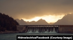 Hidroelectrica produce peste 20% din energia electrică utilă în timpul unei zile în România de consumatorii casnici și de firme.