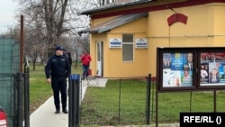 Autoritățile au ridicat documente de la Primăria Vârfu Câmpului, județul Botoșani.