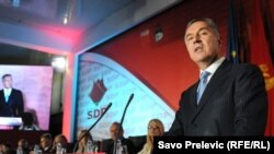 Milo Đukanović na kongresu SDP-a, jun 2011.