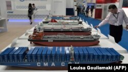 Potrivit ultimelor date furnizate de Flexiport, o firmă de logistică americană, bunurilor din China le ia până la 113 zile să ajungă în Statele Unite, față de doar 50 la începutul anului 2019.