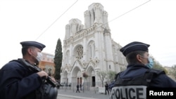 Forca të sigurisë në Nicë.