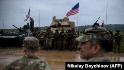 Soldați americani în timpul unor exerciții militare în Bulbaria, localitatea Novo Selo. 31 mai 2021