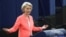 Az Európai Bizottság elnöke, Ursula von der Leyen beszédét mondja az Európai Unió helyzetéről tartott vitán az Európai Parlamentben, Strasbourgban. 2021. szeptember 15.