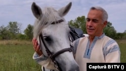 Clip electoral filmat pentru campania din 2024 de candidatul filorus Călin Georgescu.