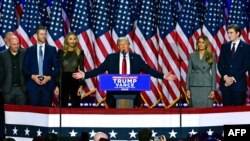 Donald Trump tokom obraćanja, Florida, 6. novembar 2024.