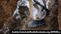 Бойовики 11 разів обстріляли українських військових 1 березня