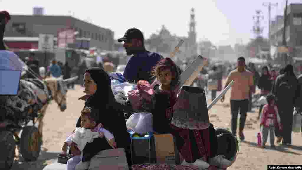 Palestinska porodica bježi, 19. maj.