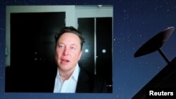 Osnivač kompanija SpaceX Elon Musk za vrijeme Svjetskog mobilnog kongresa u Španiji, juni 2021.