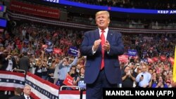 Дональд Трамп на встрече со сторонниками в Орландо