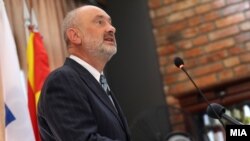 Евроамбасадорот Дејвид Гир (Архивска фотографија)