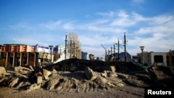 Barikada na glavnom mostu u Mitrovici