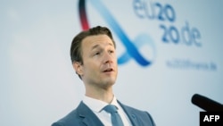 Финансовият министър Гернот Блюмел.