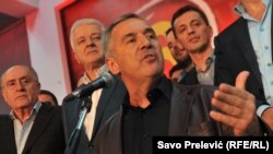 Премиерот на Црна Гора Мило Ѓукановиќ во седиштето на неговата ДПС по изборите, Подгорица, 16.10.2016.