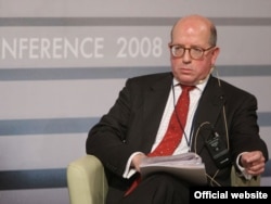 Джеймс Шерр