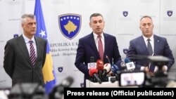 Presidenti Hashim Thaçi, kryetari i Kuvendit, Kadri Veseli, dhe kryeministri i dorëhequr, Ramush Haradinaj - Foto nga arkivi.