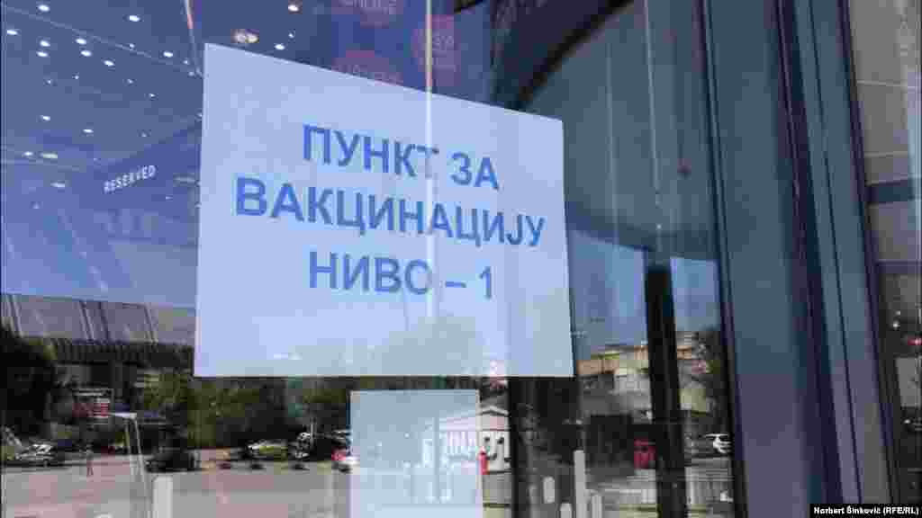 Kako je novinarima rečeno prilikom otvaranja, punkt je organizovan od strane lokalnog Doma zdravlja, a radno vreme će biti svakog dana od 10 do 18 časova.