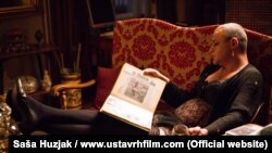 Glumac Nebojša Glogovac u hrvatskom filmu Ustav Republike Hrvatske