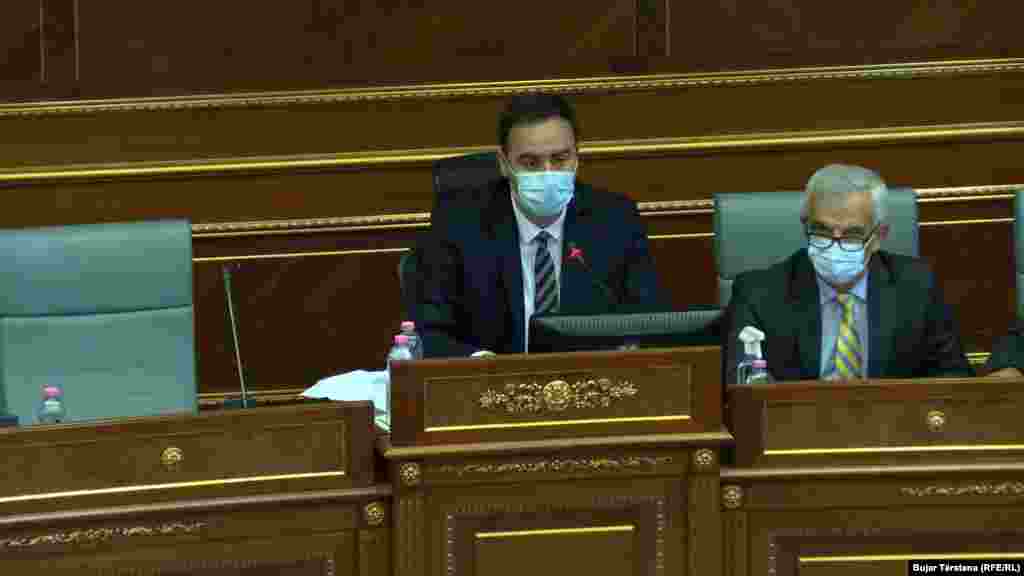 Glaku Konjufca&nbsp;është zgjedhur kryetar i ri i Kuvendit.