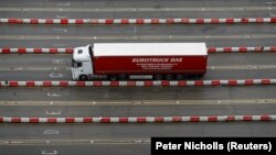 Coletăria între România și Marea Britanie a fost afectată de Brexit. Au existat întârzieri la granițe din cauza controalelor și, de asemenea, scumpiri ale coletelor. 