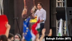 Tüntetés a Fudan Egyetem ellen