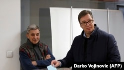 Izbori izazov i za vlast i za opoziciju: Aleksandar Vučić prilikom glasanja na lokalnim izborima marta, 2018.
