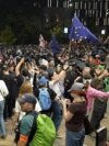 Gruzijski opozicioni demonstranti okupili su se na ulicama Tbilisija dan nakon sukoba
