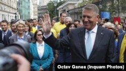 Iohannis a legat accidentul cu 10 morți, din Ialomița, de lipsa infrastructurii rutiere.