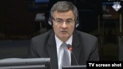 Mile Poparić u sudnici 5. studenog 2015.