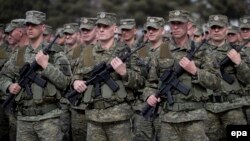 Pjesëtarë të Forcës së Sigurisë së Kosovës. 