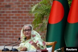 Sheikh Hasina, premijerka Bangladeša i predsjedavajuća Bangladeške Awami lige drži govor u Daki, Bangladeš, 8. januara 2024.