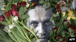 Мемориал в честь Алексея Навального в одном из городов Германии