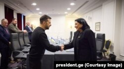 პრეზიდენტი სალომე ზურაბიშვილი პარიზში შეხვდა თავის უკრაინელ კოლეგას, ვოლოდიმირ ზელენსკის. 7 დეკემბერი, 2024 წელი
