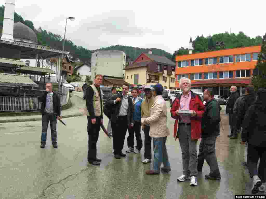 И членовите на Хашкиот трибунал го посетија Меморијалниот центар Поточари.