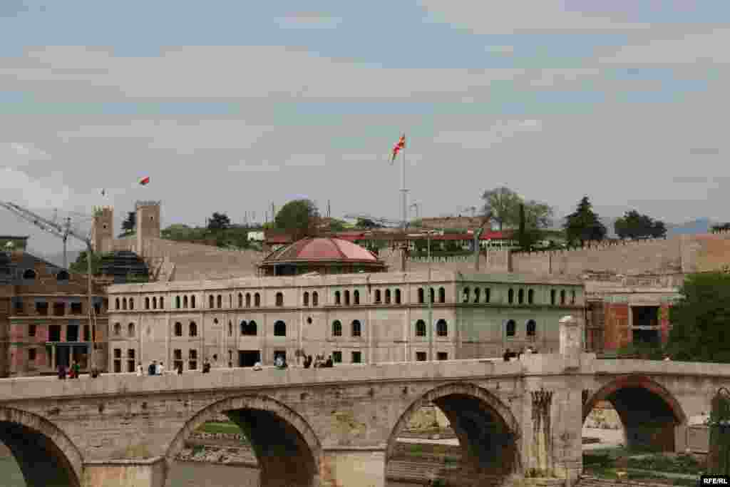 Ќе ја загуби ли својата атрактивност Камениот Мост?