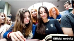 Među mladima je prisutan nedostatak buntovničkog, demokratskog impulsa