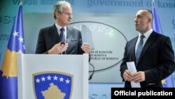 Christian Danielsson dhe Ramush Haradinaj në konferencë për media 