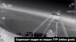 Поражение радиопередающего устройства «Голиаф» радиотелескопа РТ-70 под Евпаторией, скриншот кадра из видео ГУР