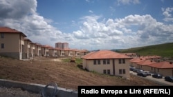 U naselju 'Sunčana dolina' gradi se 300 kuća za raseljene Srbe, fotografija iz septembra 2020.