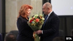 Вицепрезидентката Илияна Йотова и президентът Румен Радев през 2021 г.