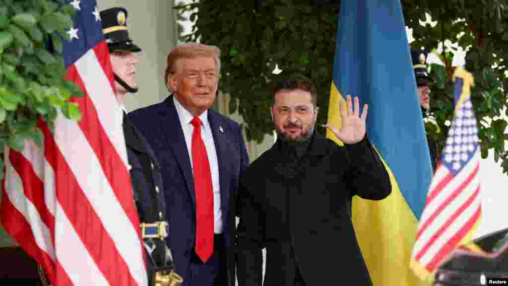 Trump közölte Zelenszkijjel, hogy az Egyesült Államok minden, a háború végét jelentő megállapodás esetén segít garantálni Ukrajna biztonságát. Az amerikai segítségnyújtás mértéke egyelőre nem tisztázott