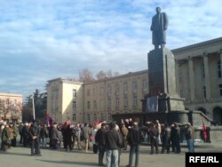 სტალინის ძეგლი გორში. 2009 წ. 21 დეკემბერი (აიღეს 2010 წლის 25 ივნისს)