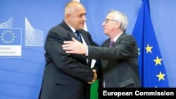 Председателят на Европейската комисия Жан-Клод Юнкер обеща на българския премиер Бойко Борисов да предложи отпадане на механизма за наблюдение на правосъдието у нас