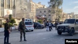 ირანის მედიის თანახმად, ისრაელმა ავიადარტყმა განახორციელა დამასკში, ირანის საელჩოს მახლობლად მდებარე შენობაზე, რის შედეგადაც რამდენიმე ადამიანი დაიღუპა.