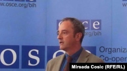 Владо Азиновиќ