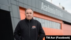 Titi Aur, pilot de curse şi expert în conducere defensivă